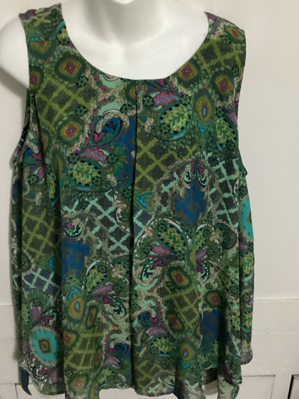 Women's Green Multi-Print Sleeveless Tank Top size XL